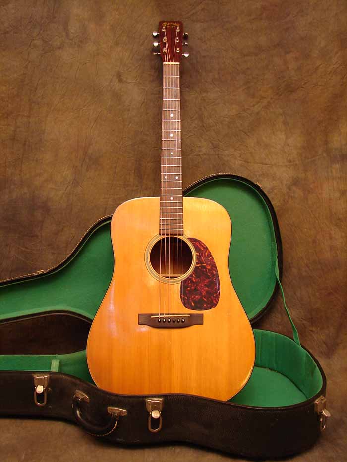1963 Martin D-18